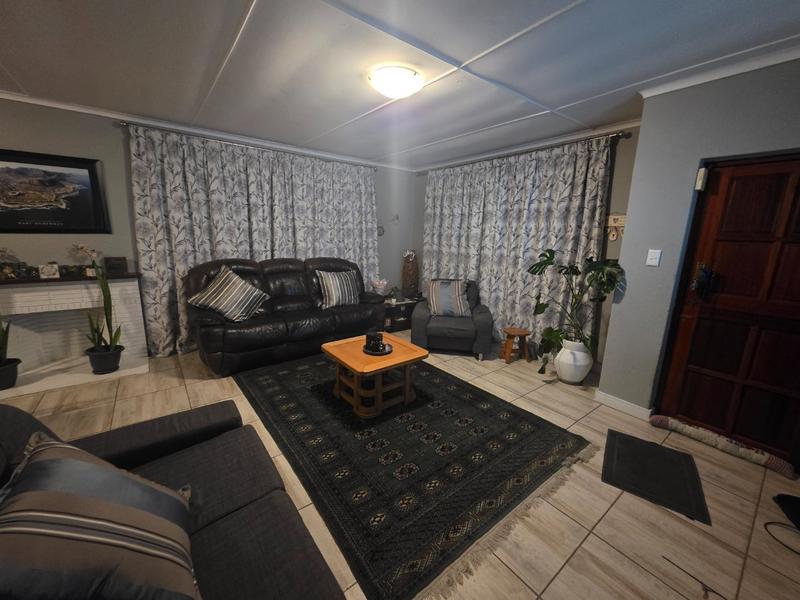4 Bedroom Property for Sale in Vasco Estate Western Cape